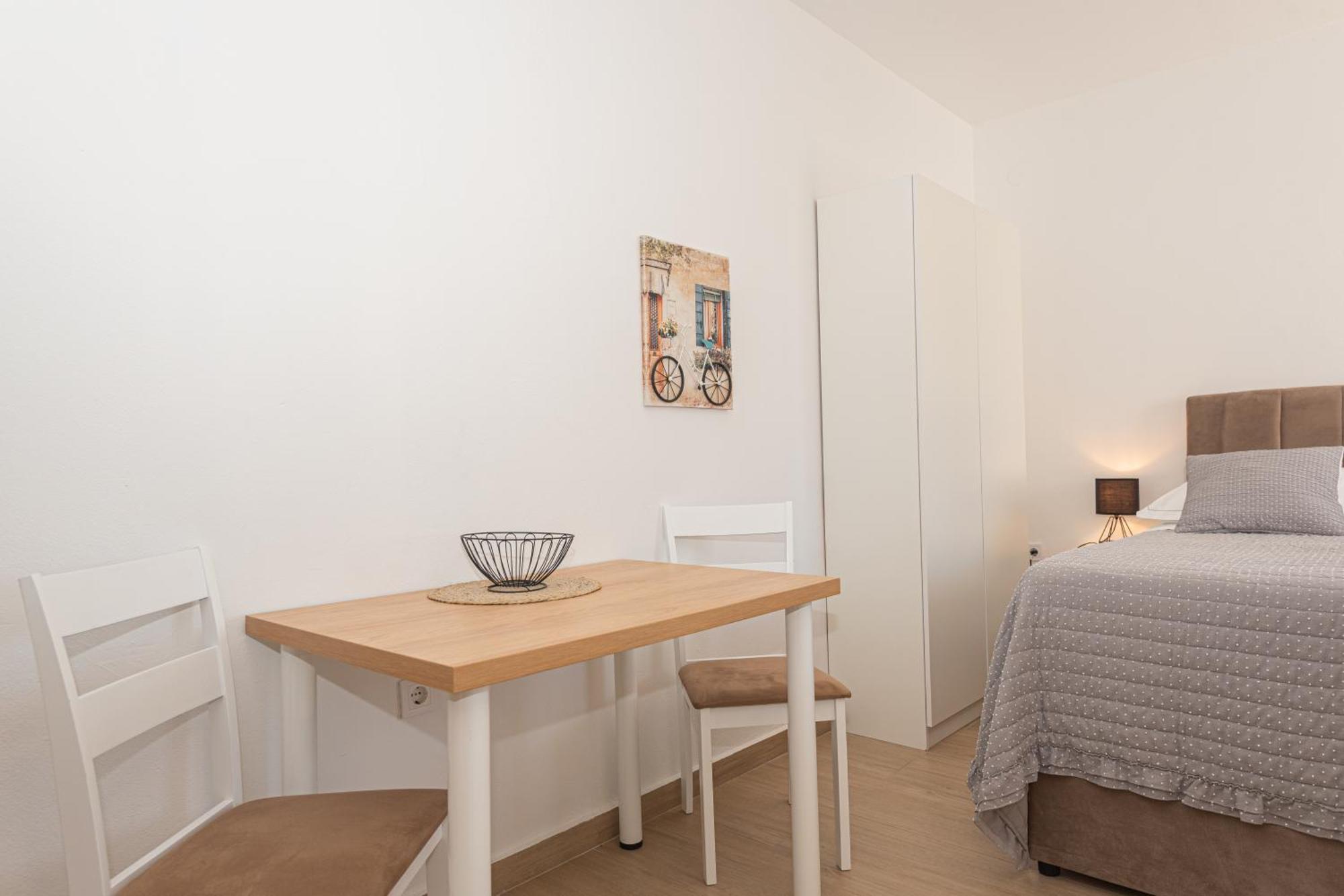Apartments Lovric Vodice Eksteriør billede